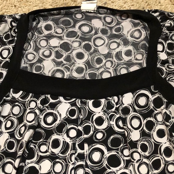 Wrapper black and white dotted blouse - Picture 2 of 7